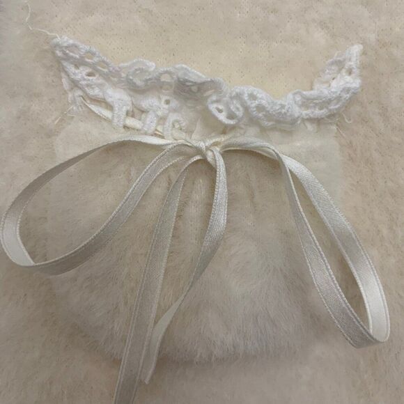 Coquette Kawaii Style White Lace Trim Mini Skirt with Built-In Shorts & Ribbon - Picture 3 of 11